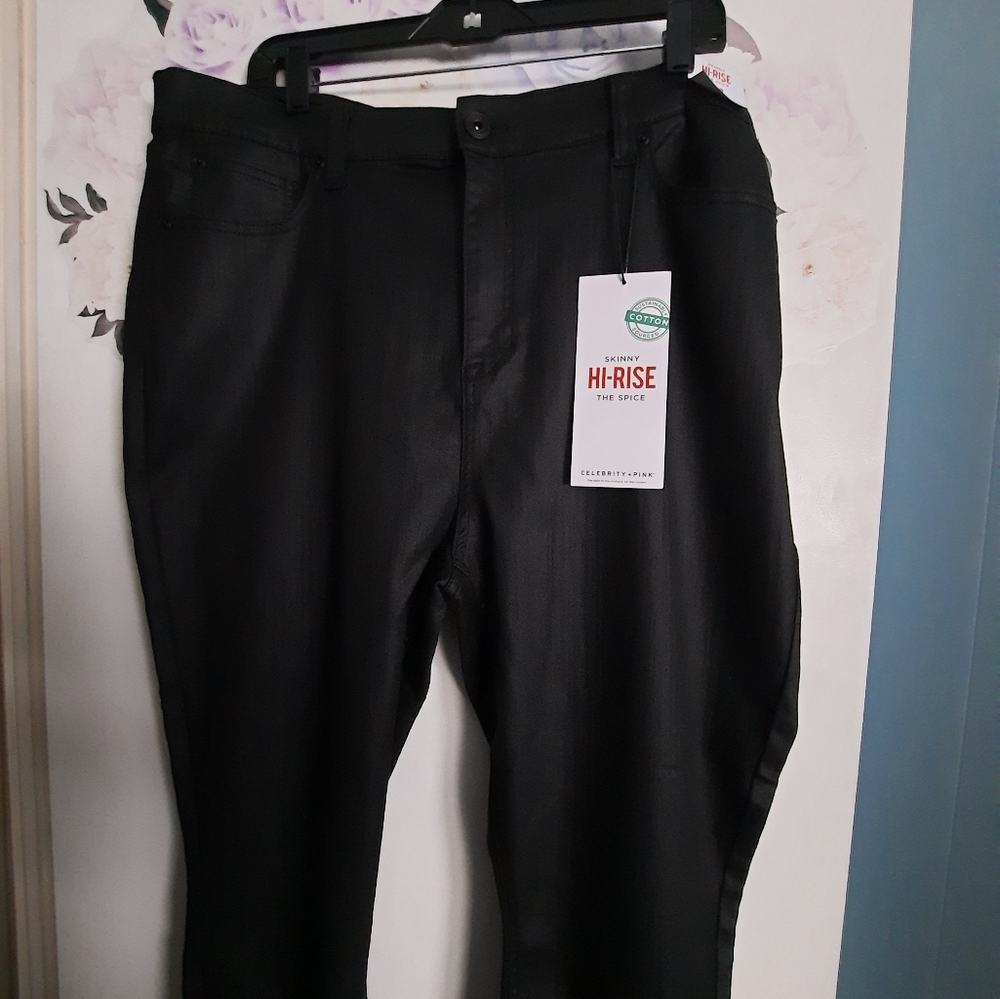 NWT women's celebrity pink black jeans